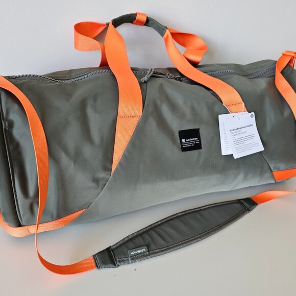 NWT LULULEMON Green Sage Orange All Day Essentials Duffle Bag Gym Travel 32L - Picture 3 of 16